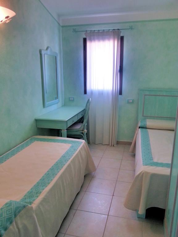 Residence Riva Azzurra Cannigione Pokój zdjęcie