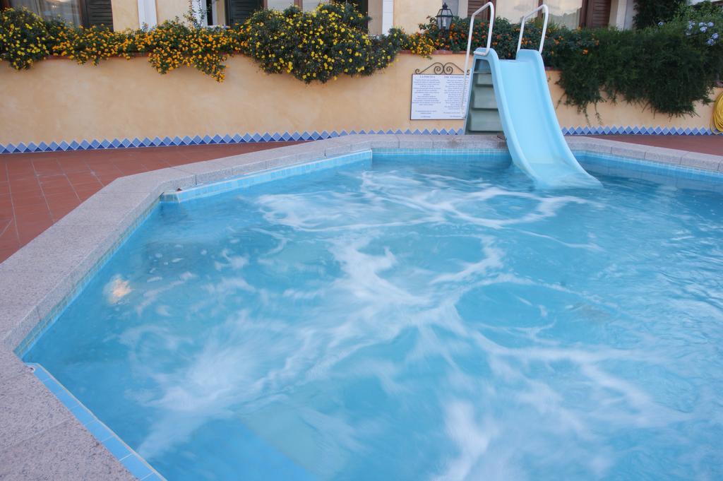 Residence Riva Azzurra Cannigione Zewnętrze zdjęcie