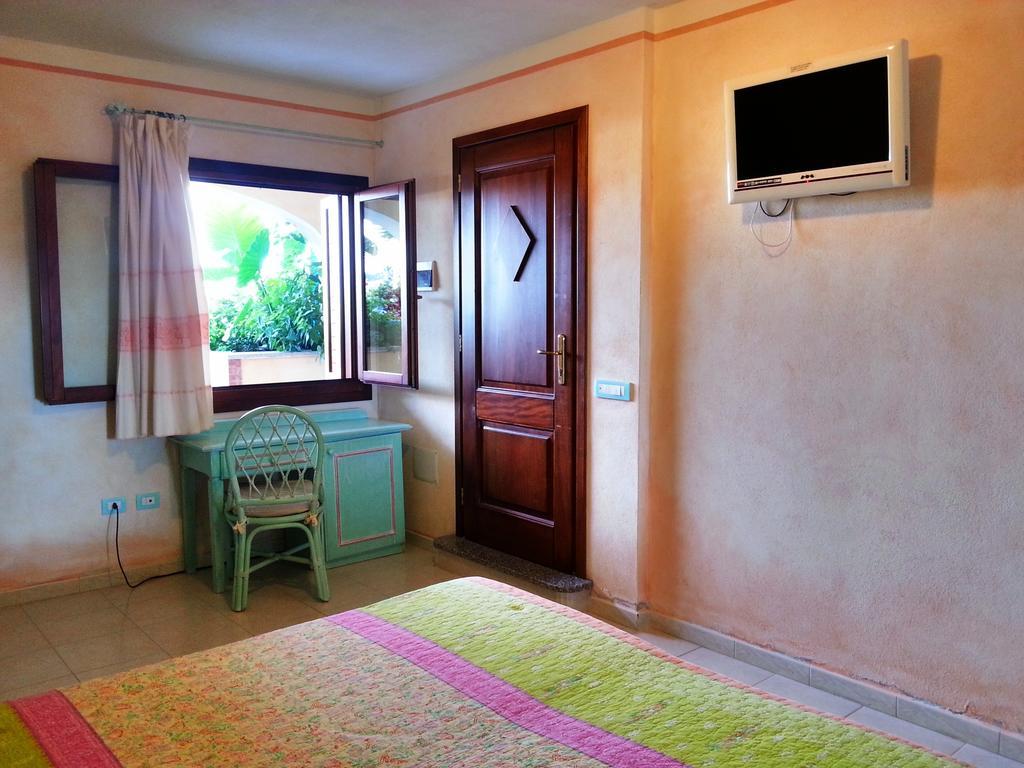Residence Riva Azzurra Cannigione Pokój zdjęcie
