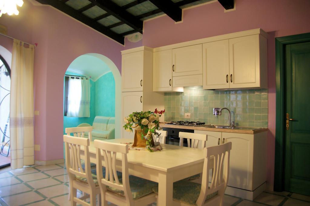 Residence Riva Azzurra Cannigione Pokój zdjęcie